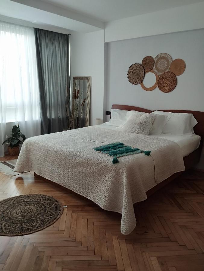Bea City Center Apartment Тирана Екстериор снимка