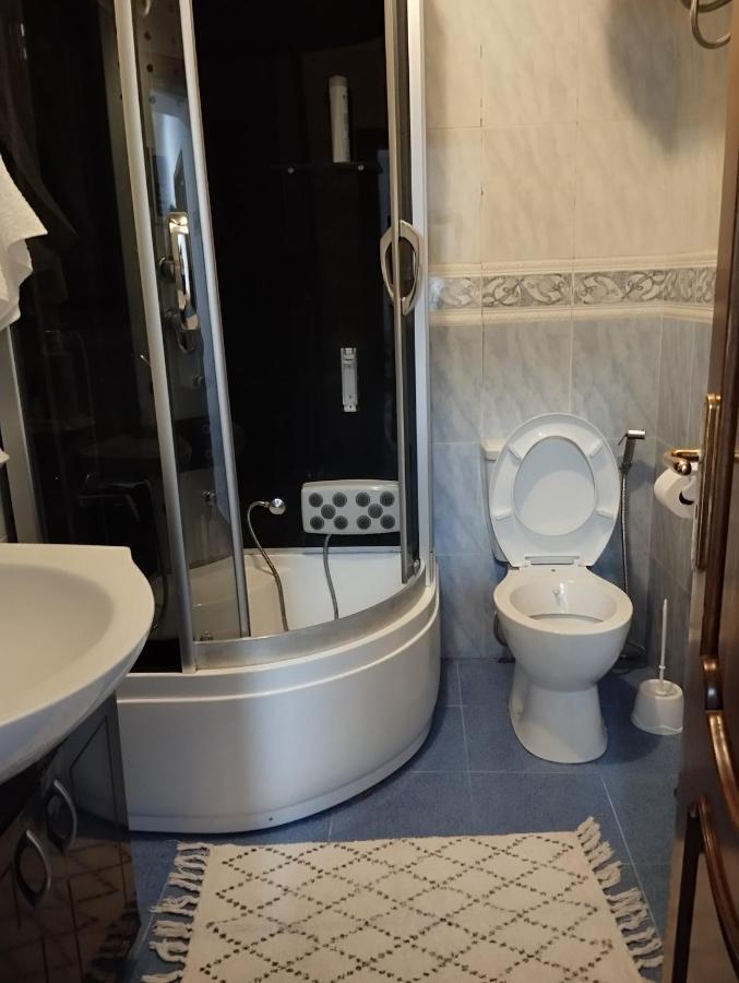 Bea City Center Apartment Тирана Екстериор снимка